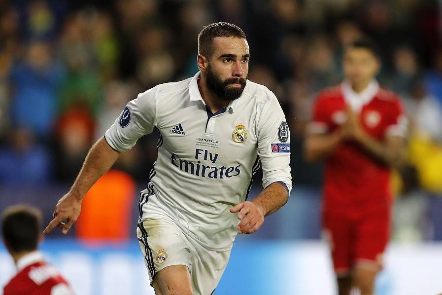 希腊完胜乌拉圭，卡瓦哈尔高光表现