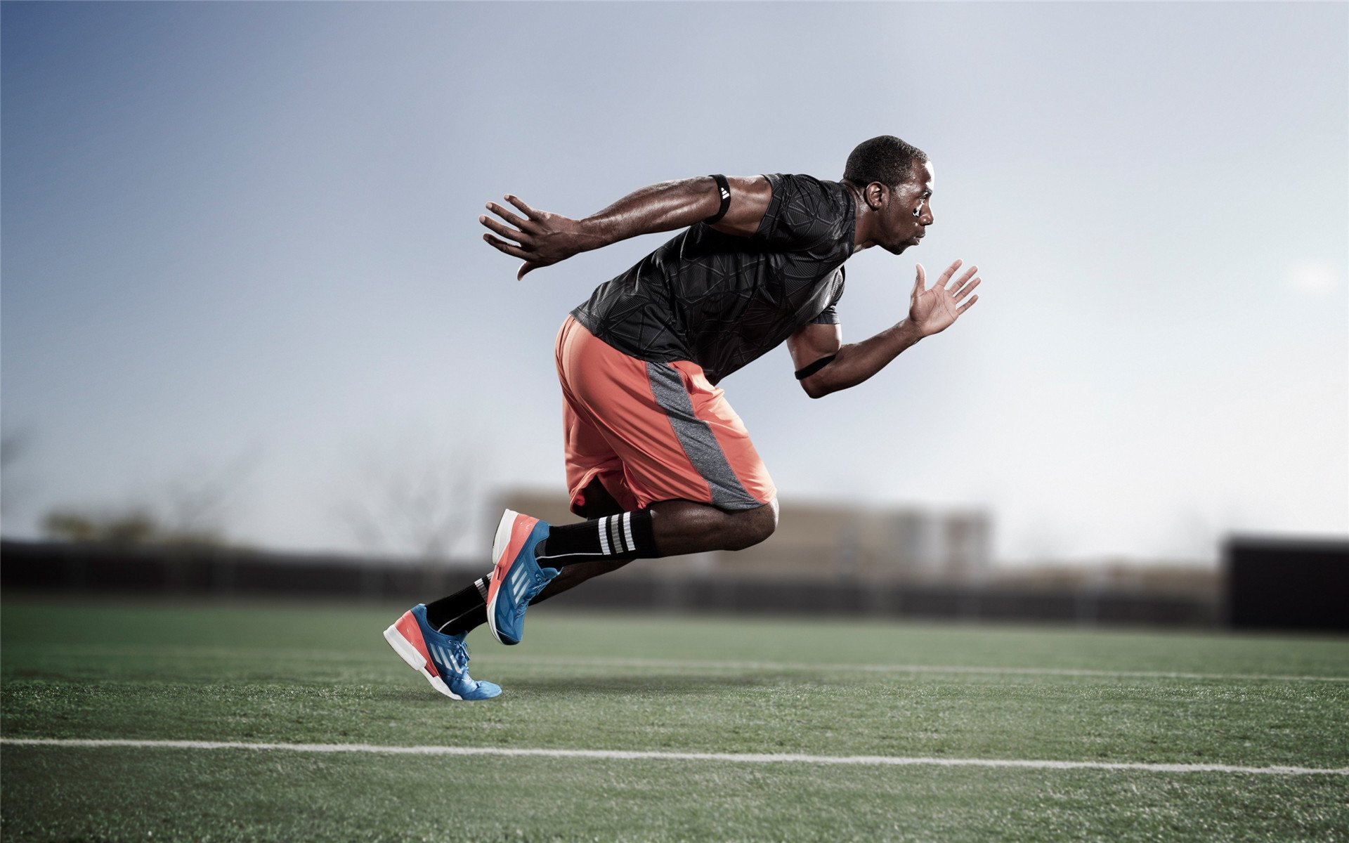 暗夜到黎明的90分钟，莱奥闪光，瑞士机械终破艺术之敌