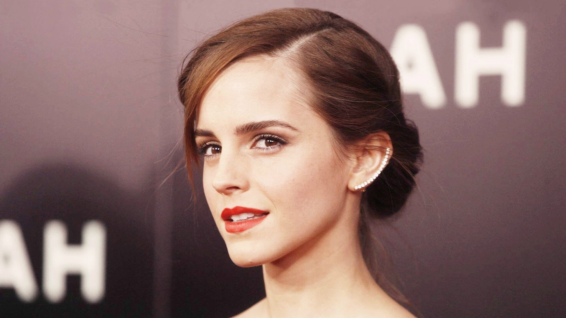 波斯暗夜破坚冰,圣西罗白羽化箭,克瓦拉茨赫利亚的无声革命