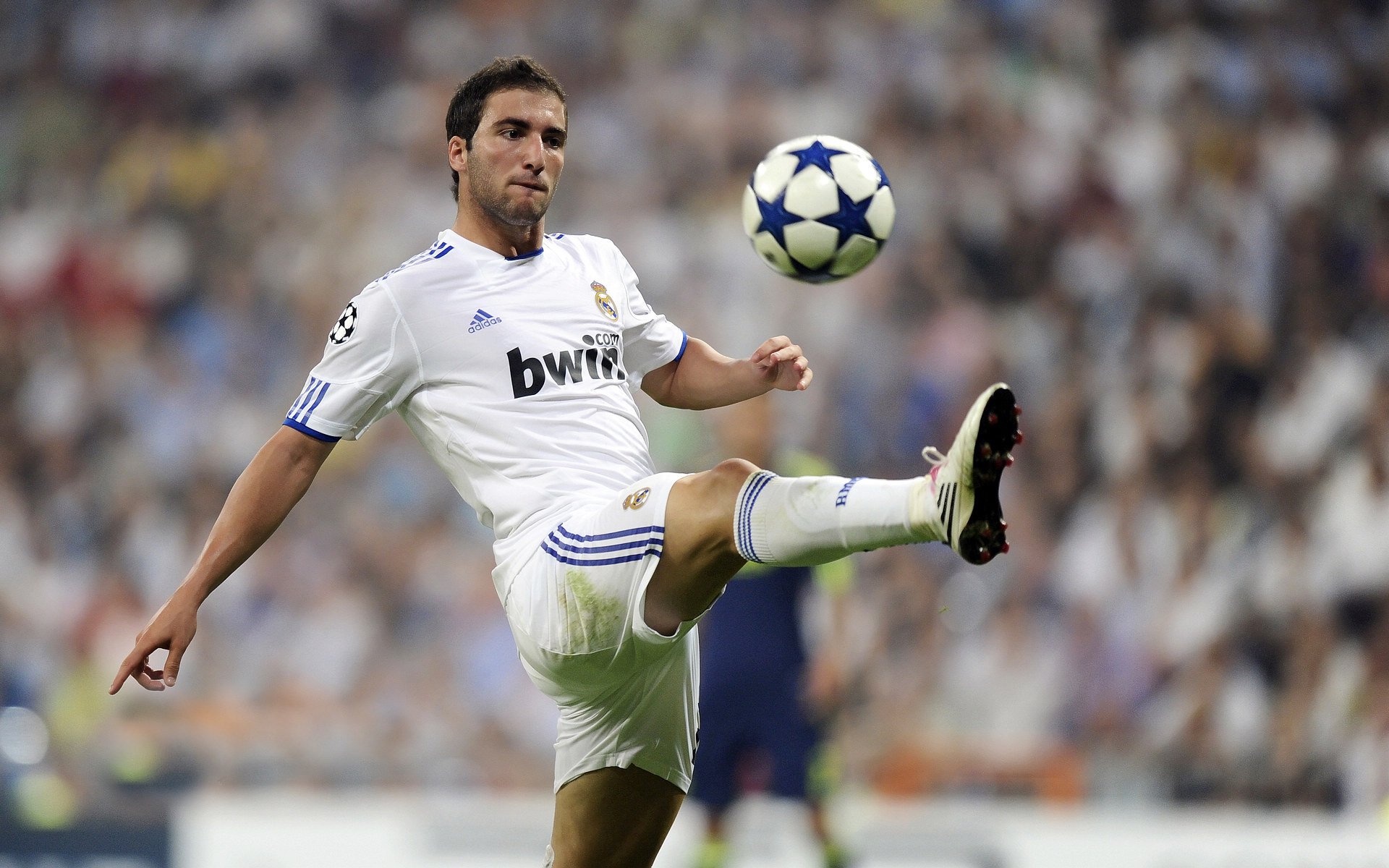 开云体育登录-皮克定律，舞台越大，表现越强—从哥斯达黎加战胜沙特说起