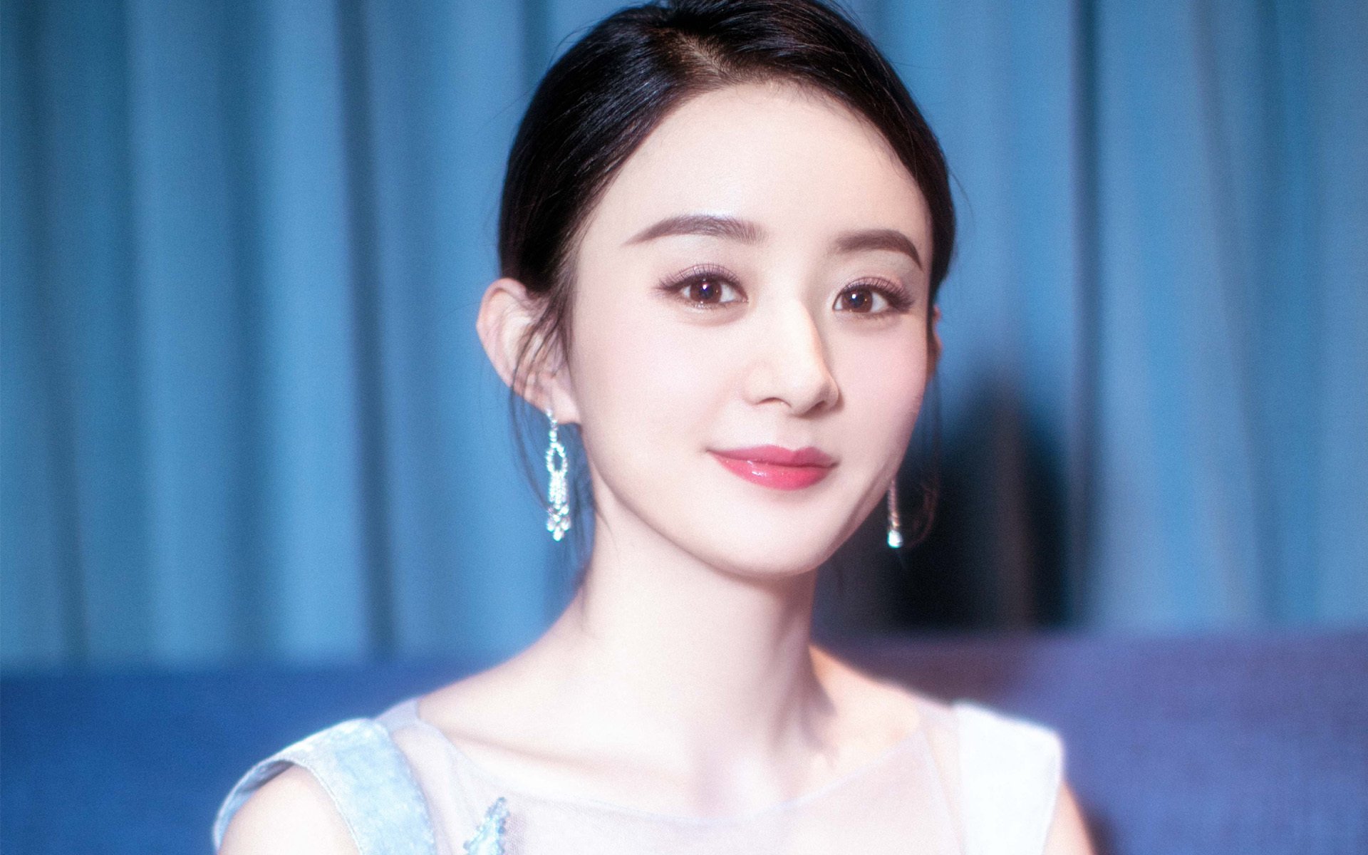 当绿茵闪电照亮硬木球场，姆巴佩如何用足球思维重写总决赛剧本